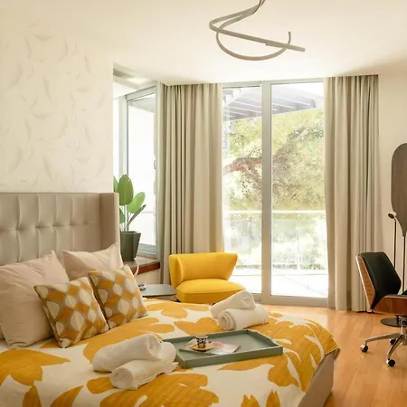 Luxurious 2 Bedroom Townhouse In Sierra Blanca