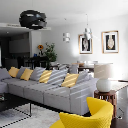 Luxurious 2 Bedroom Townhouse In Sierra Blanca *